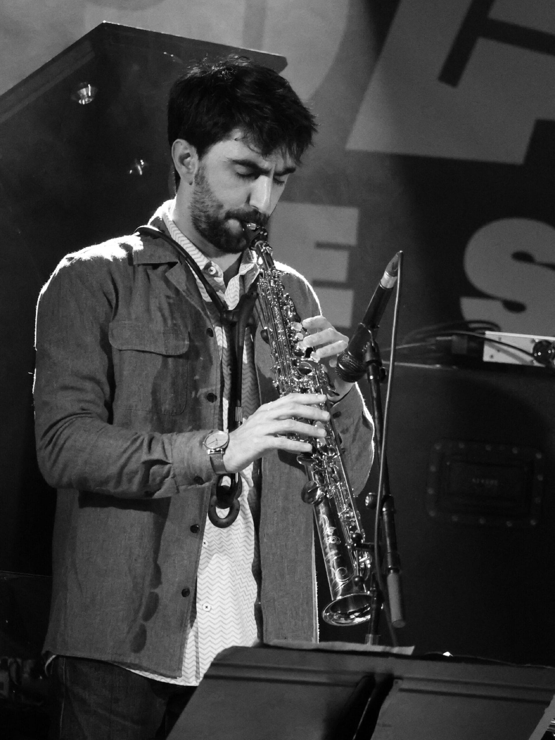 Oscar Bineau - Playing onstage