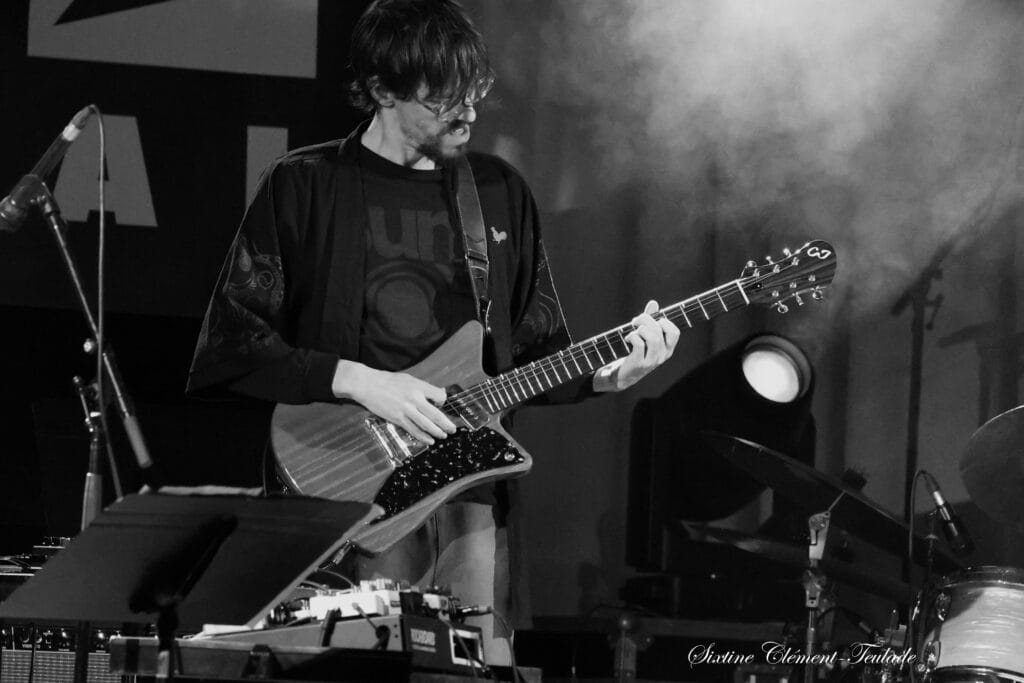 Robin Nitram onstage